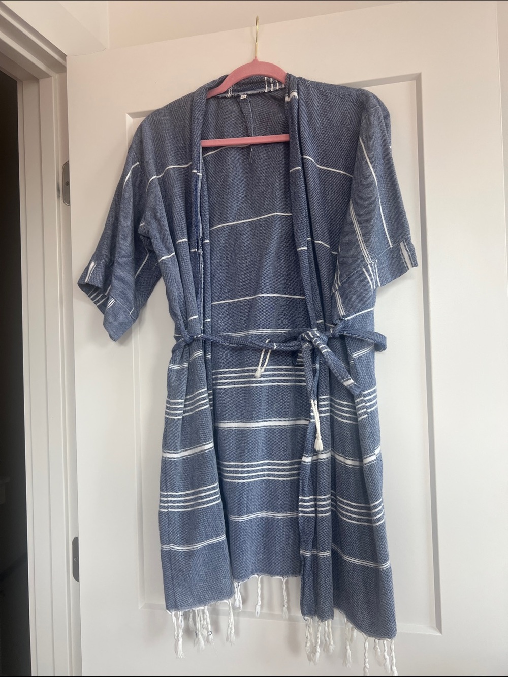NWOT Navy blue and white Turkish cotton robe medium